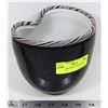 Image 1 : BLACK AND WHITE ART GLASS PLANTER