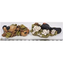 PAIR OF CHALKWARE BIRDS