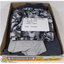 FLAT OF BOYS  CLOTHES, INCLUDES 2 JOGGING PANTS