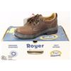 Image 1 : ROYER CSA APPROVED SIZE 4 - 3E WORK SHOES