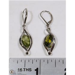 GREEN CRYSTAL AND STAINLESS STEEL EARRINGS LOOP
