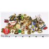 Image 1 : BOX OF ESTATE COLLECTOR PINS