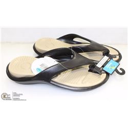 GEKKO SANDALS FITS A MENS 8-9 OR LADIES 10-11