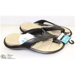 GEKKO SANDALS FITS A MENS 8-9 OR LADIES 10-11