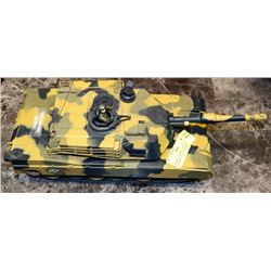 REMOTE CONTROL TANK WITH BATTERY USED AS ORNAMENT