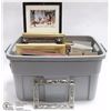 Image 1 : TOTE FULL OF ASSORTED PICTURE FRAMES