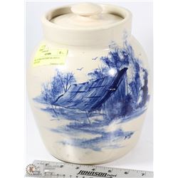 P.R. STORIE POTTERY 66 CROCK WITH LID