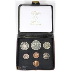 1975 CANADIAN PROOF SET IN CASE