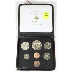 1972 CANADIAN PROOF SET IN CASE