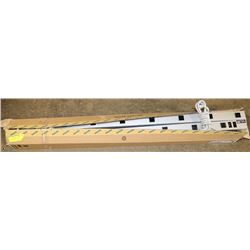 LOT OF 2 POWERMATE 4' POWERBAR W/ 8 OUTLETS X4