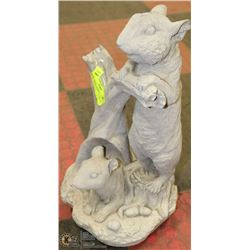 CONCRETE STANDING GOPHER  18" HIGH