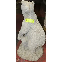 CONCRETE GRIZZLY BEAR WITH CUB  19" HIGH