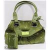 Image 1 : GREEN  LARGE SNAKE SKIN STYLE PURSE WITH MATCHING