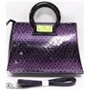 Image 1 : PURPLE CLUTCH SNAKE SKIN STYLE PURSE