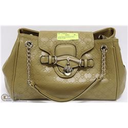 LARGE BEIGE HANDBAG WITH HEART CLASP