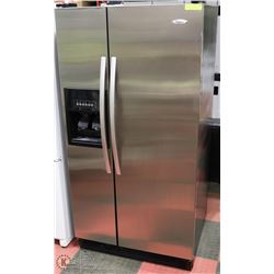 WHIRLPOOL STAINLESS STEEL REFRIGERATOR WITH WATER