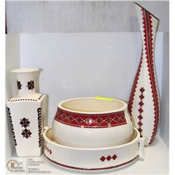 4 PC UKRANIAN VASE AND PLANTER SET