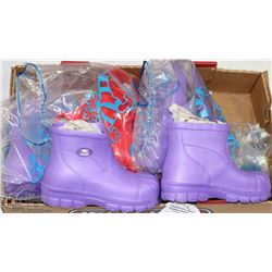 FOUR PAIRS SIZE 3 KIDS SUMMER BOOTS