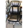 Image 1 : EXECUTIVE OFFICE CHAIR