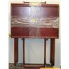 Image 1 : SET OF 4 WOOD TV TRAYS WITH STAND