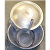 Image 1 : LARGE ENAMEL POT WITH LID AND 2 FRYING PANS