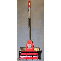 TORO SNOW SHOVEL