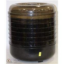 7 LAYER FOOD DEHYDRATOR - WORKING