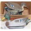 Image 1 : 4 FULLSIZE DUCK DECOYS (WEIGHTED ON BOTTOM)