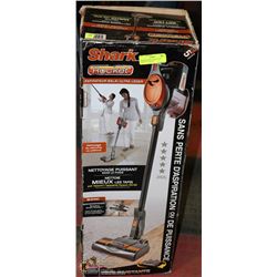 SHARK ROCKET ULTRA LIGHT UPRIGHT VACUUM