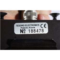 Tesoro Lobo SuperTRAQ Metal Detector