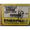 Image 8 : New Enerpac 8800lbs Threaded Hydraulic Cylinder, P/N: TD40251ST