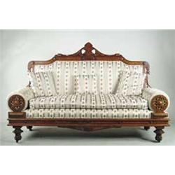 FABULOUS WALNUT UPHOLSTERED VICTORIAN SOFA