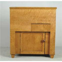 BIRDSEYE MAPLE LIFT TOP COMMODE