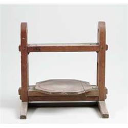 SHAKER STYLE CHEESE PRESS