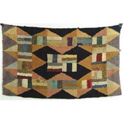 GEOMETRIC COLORFUL HOOKED RUG