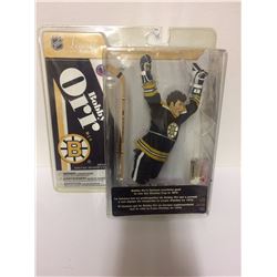 MCFARLANE IN BOX BOBBY ORR FIGURE W/ ACCESSORIES