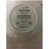 Image 2 : HOCKEYS LITTLE HEROES "OVERTIME GOAL" DECORATIVE PORCELAIN PLATE (# 1303 A)