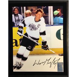 WAYNE GRETZKY FACSIMILE SIGNED 8 X10 PHOTO