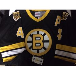 BOBBY ORR BOSTON BRUINS HOCKEY JERSEY (VINTAGE HOCKEY)