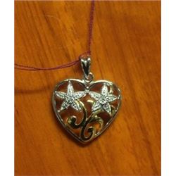 Beautiful Sterling Silver Pendant with Diamond