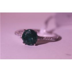 Exquisite Sterling Silver Ring with Genuine Columbian Emerald