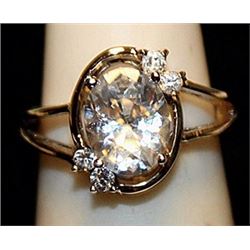 Fancy White Topaz Sterling Silver Ring. (514L)