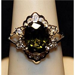 Fancy Peridot & White Topaz Sterling Silver Ring. (547L)