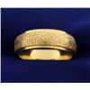 Image 1 : Unique Etched Wedding Band Ring
