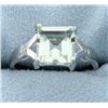 Image 1 : Modern 2.57ct Green Amethyst Ring with Diamonds