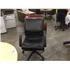 Image 2 : BLACK LEATHER MID BACK EXECUTIVE CHAIR