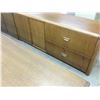 Image 2 : KRUG SOFT BLOCK 6' DESK AND CREDENZA