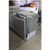 Image 2 : SAMSUNG STAINLESS STEEL BUILT IN DISHWASHER