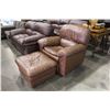 Image 2 : LEATHER RECLINER AND OTTOMAN