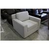 Image 2 : UPHOLSTERED ARM CHAIR